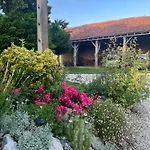 Entire With Swimming Pool Near Aubeterre * Saint-Romain (Charente)