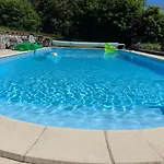 Entire With Swimming Pool Near Aubeterre Apartament Saint-Romain (Charente)