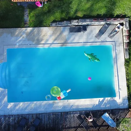 Entire With Swimming Pool Near Aubeterre * Saint-Romain (Charente)