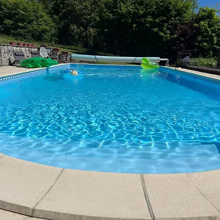 Entire With Swimming Pool Near Aubeterre Apartament Saint-Romain (Charente)