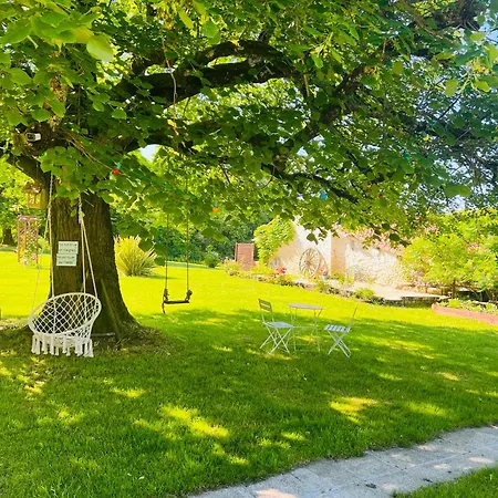 Apartament Entire With Swimming Pool Near Aubeterre *